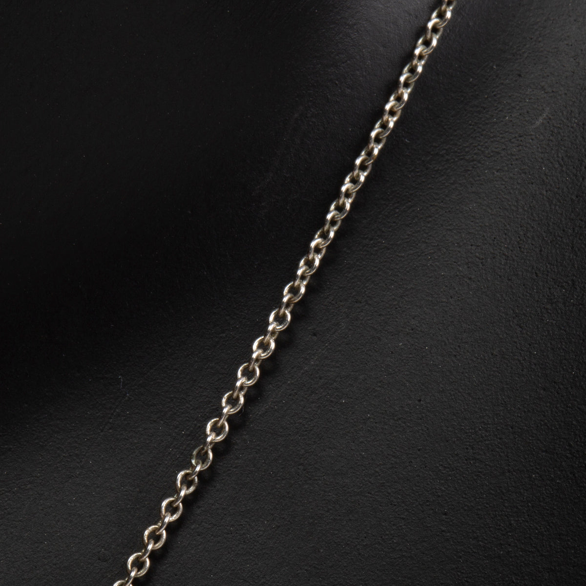 TIFFANY &amp; CO. T Smile Necklace