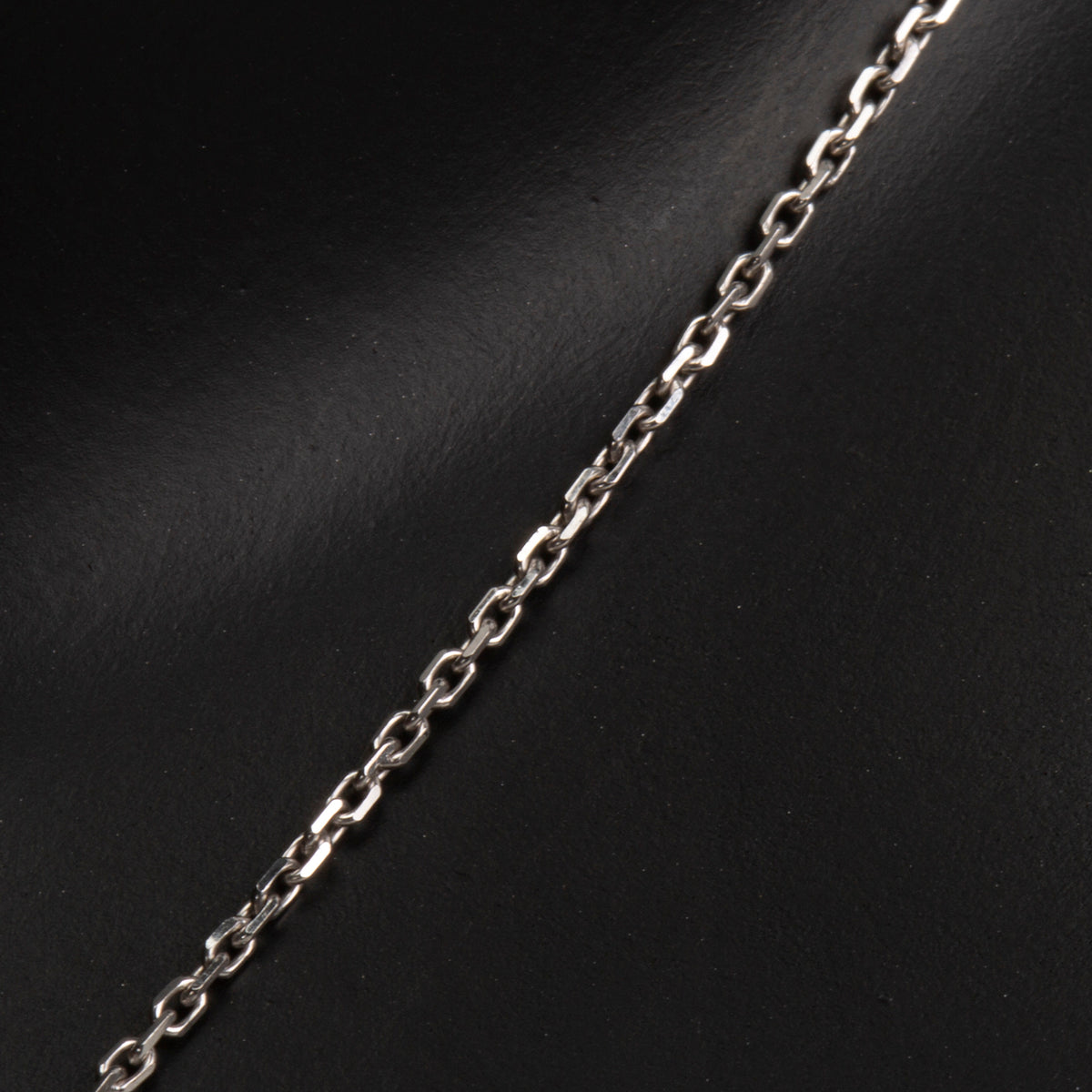 LOUIS VUITTON Ldylle Blossom Diamond Necklace