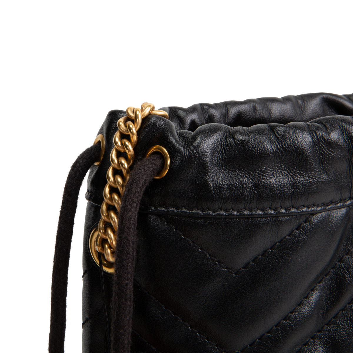GUCCI GG Marmont Matelasse Mini Bucket Bag - Black