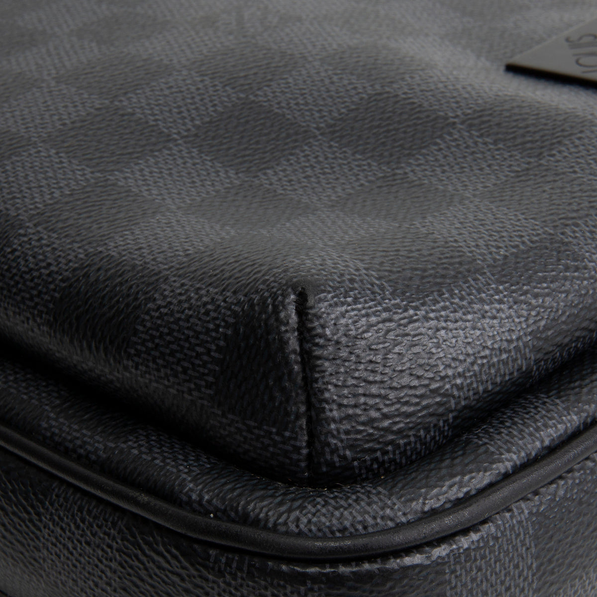 LOUIS VUITTON Avenue Sling Bag - Damier Graphite OUTLET FINAL SALE