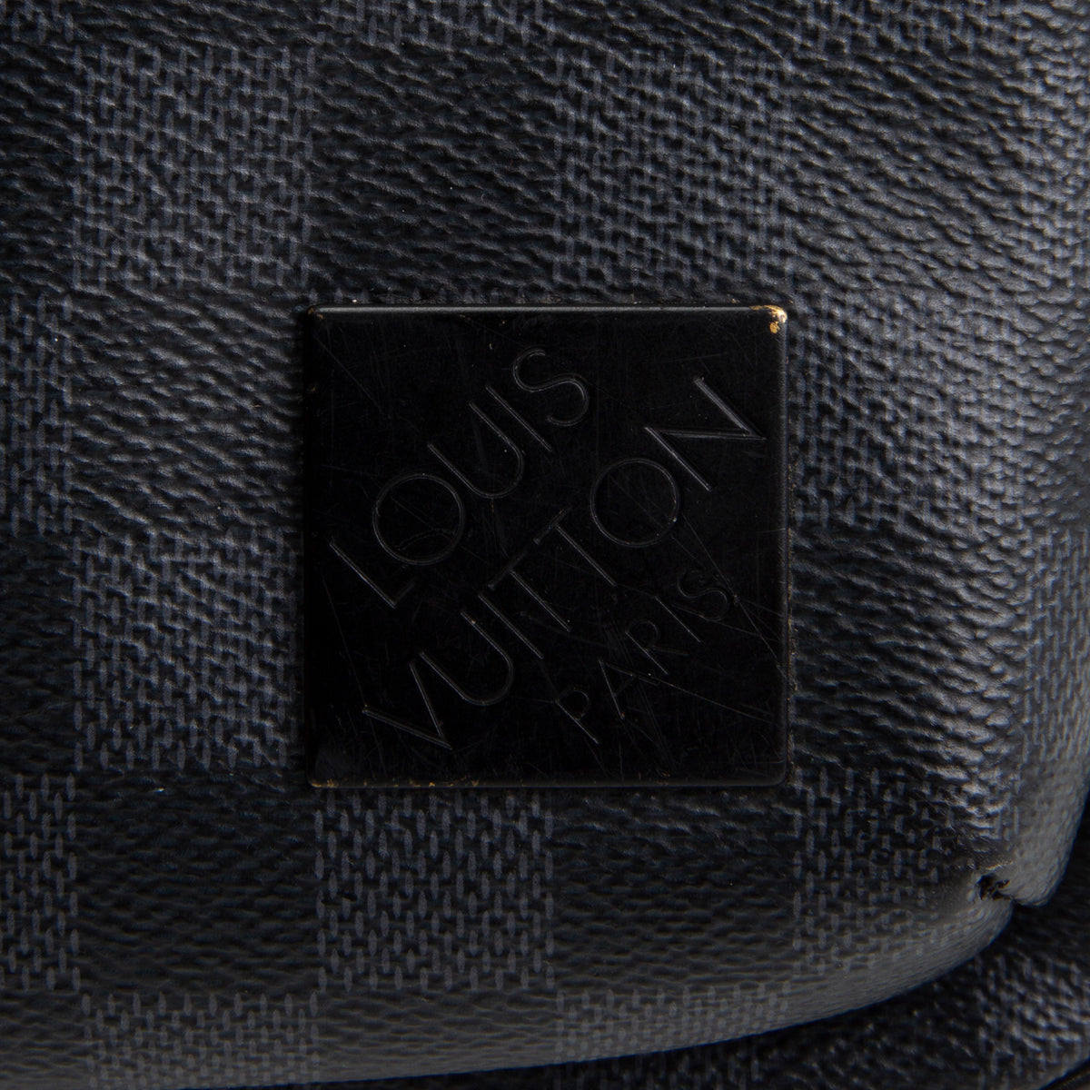 LOUIS VUITTON Avenue Sling Bag - Damier Graphite OUTLET FINAL SALE