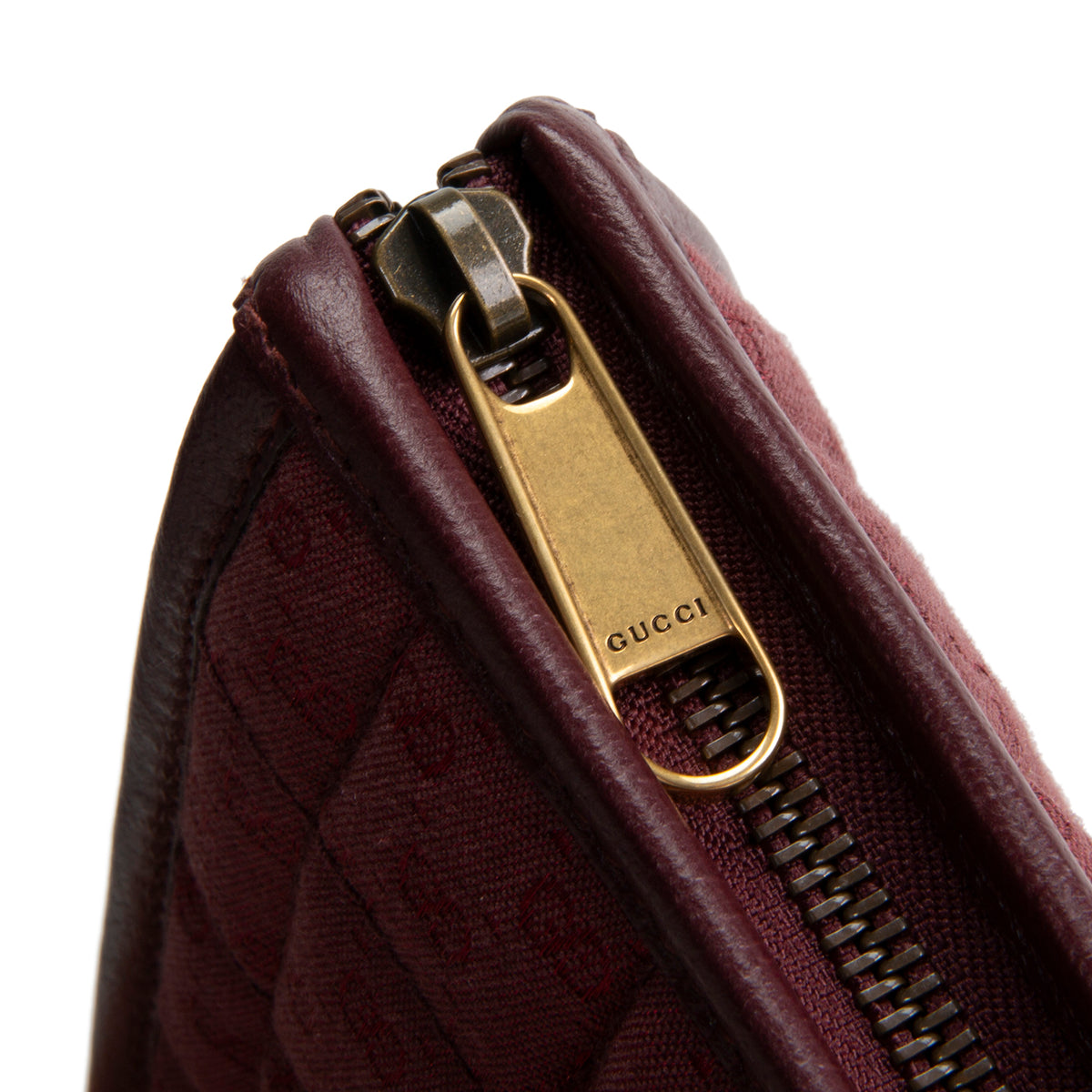 GUCCI GG Supreme Mignon Pouch - Burgundy