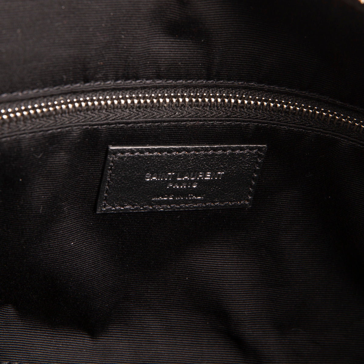 SAINT LAURENT Patent Le Monogramme Shoulder Bag - Black