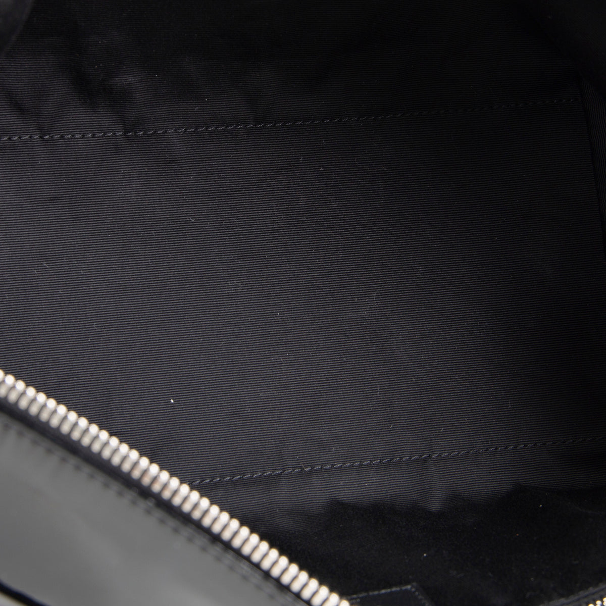 SAINT LAURENT Patent Le Monogramme Shoulder Bag - Black