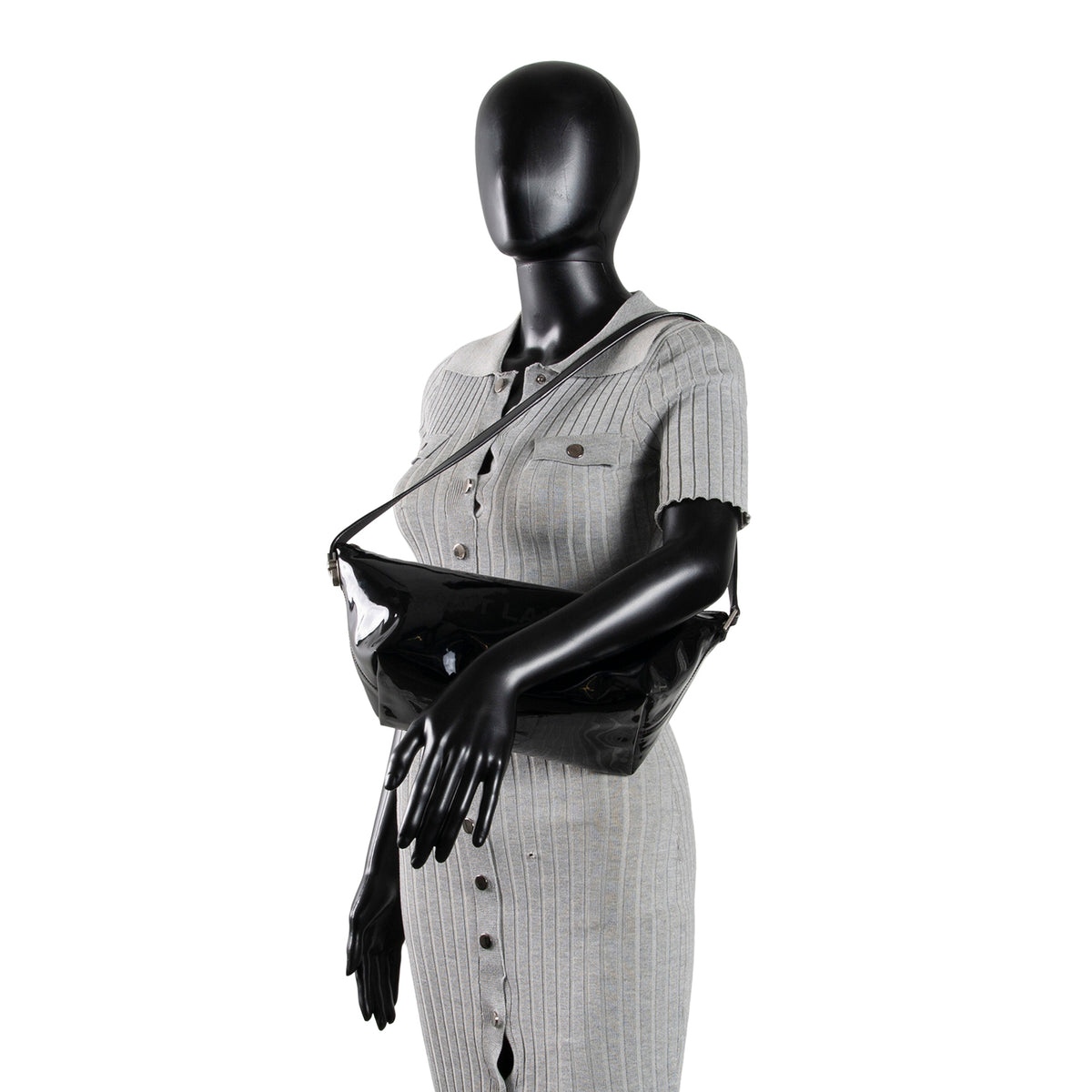 SAINT LAURENT Patent Le Monogramme Shoulder Bag - Black
