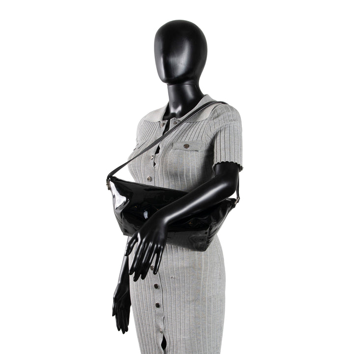 SAINT LAURENT Patent Le Monogramme Shoulder Bag - Black