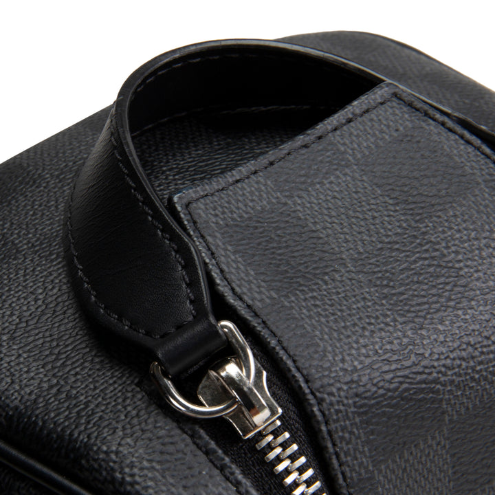 LOUIS VUITTON Damier Graphite Toiletry Dopp Kit
