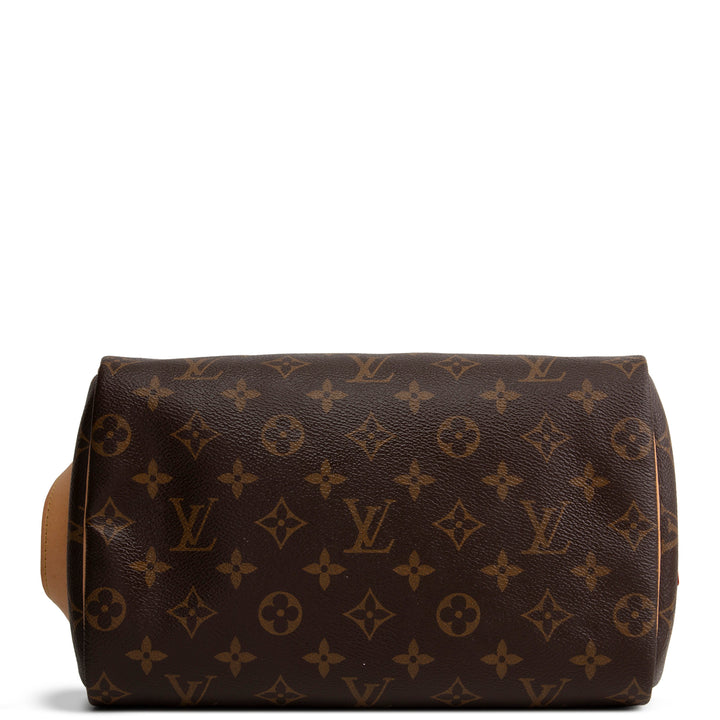 LOUIS VUITTON Monogram Toiletry Dopp Kit