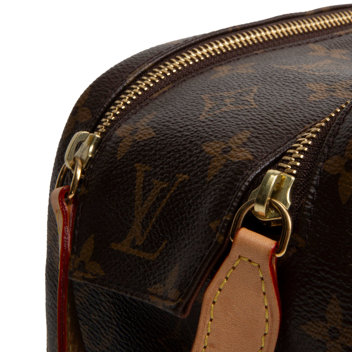 LOUIS VUITTON Monogram Toiletry Dopp Kit