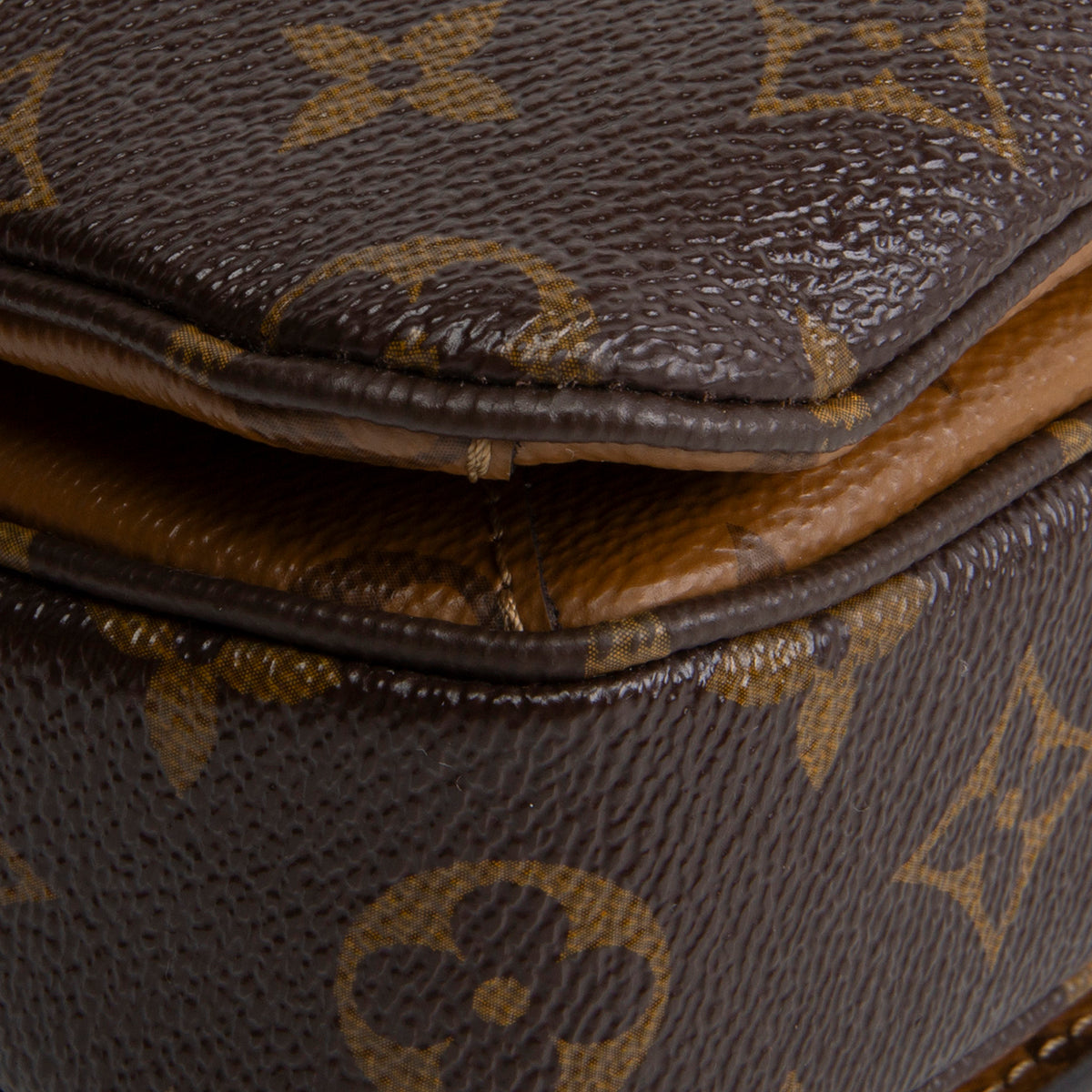 LOUIS VUITTON Monogram Reverse Pochette Metis