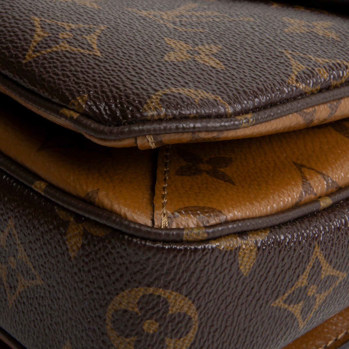 LOUIS VUITTON Monogram Reverse Pochette Metis