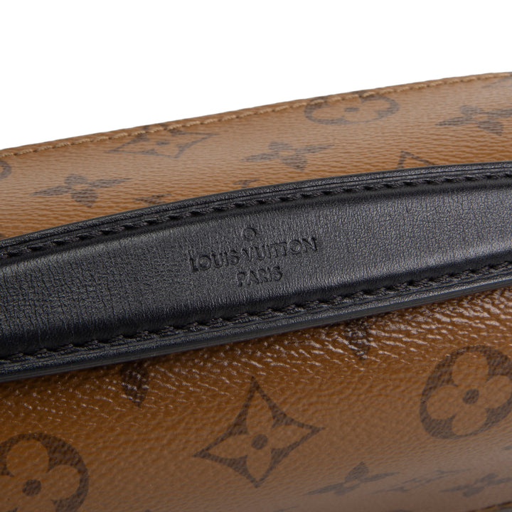 LOUIS VUITTON Monogram Reverse Pochette Metis