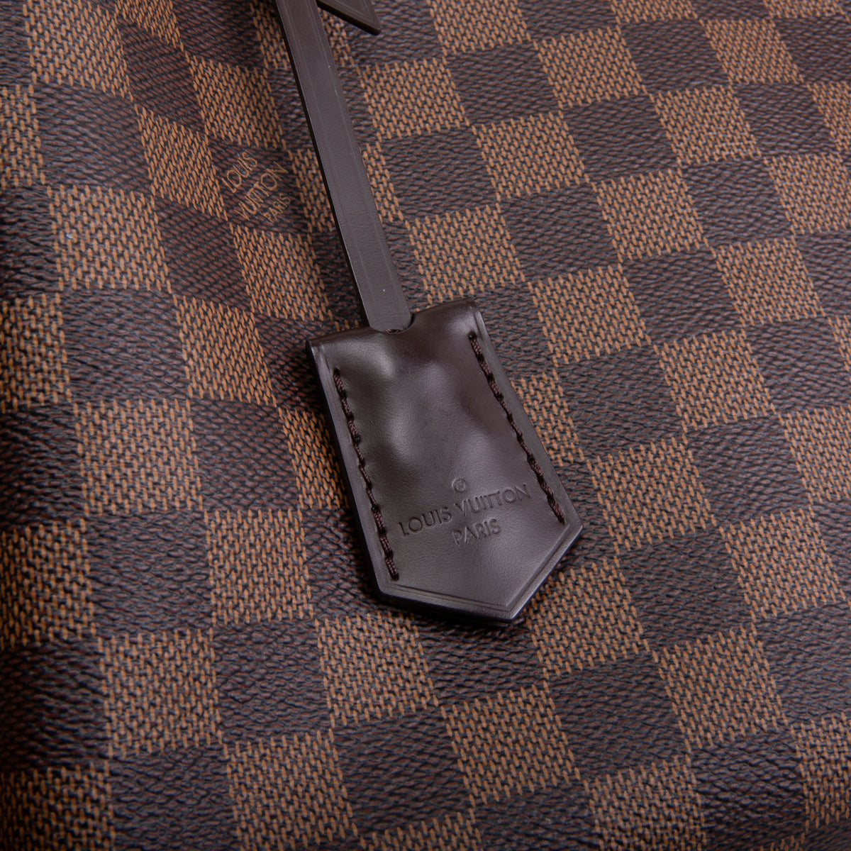 LOUIS VUITTON Brittany Magnolia