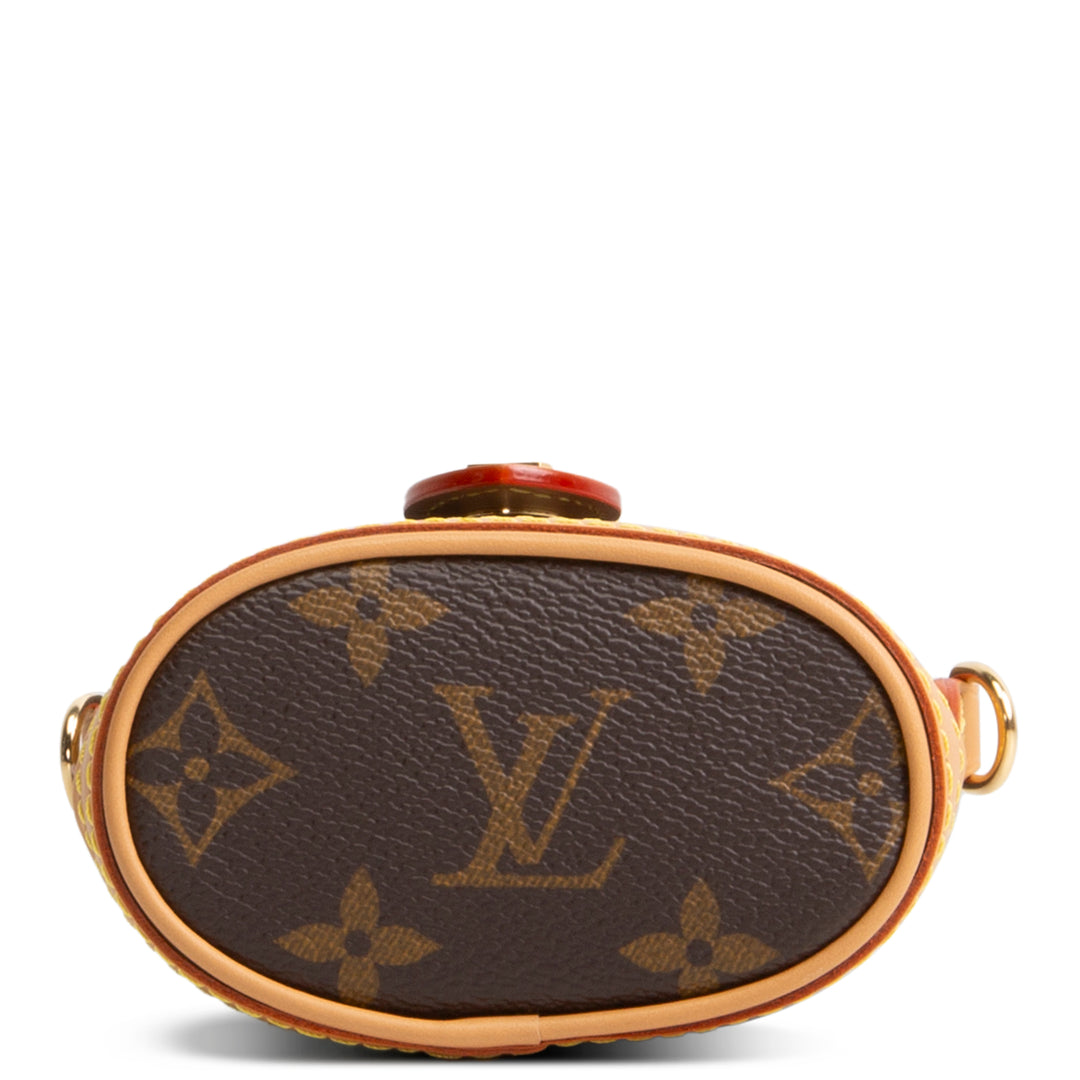 LOUIS VUITTON Monogram Fold Me Pouch