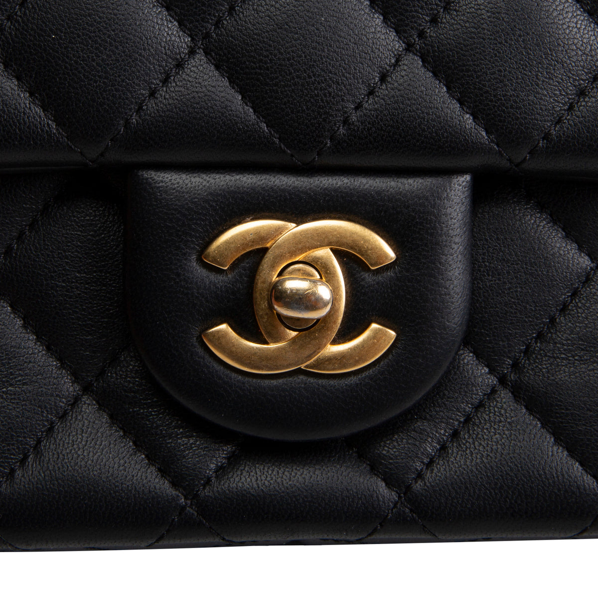 CHANEL Pearl Crush Small Flap Bag - Black