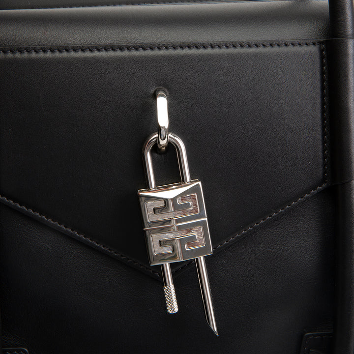 GIVENCHY Soft Antigona Duffle
