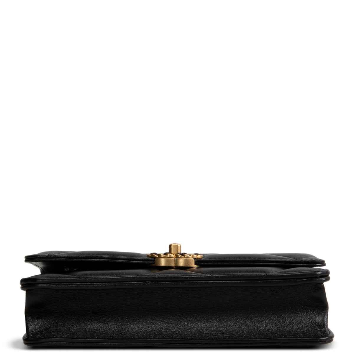 CHANEL Lambskin 19 Wallet On Chain - Black