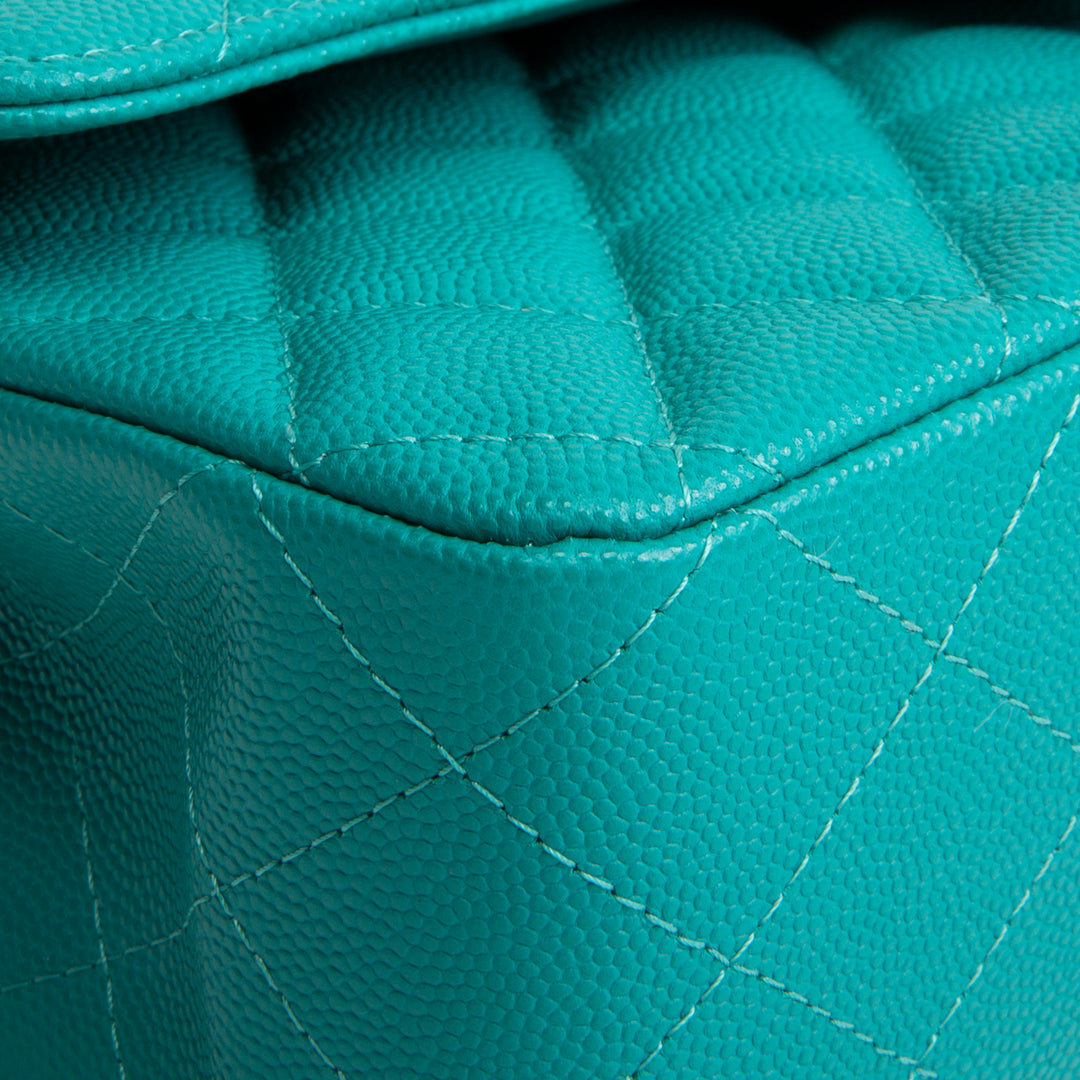 CHANEL Caviar Quilted Medium Double Flap