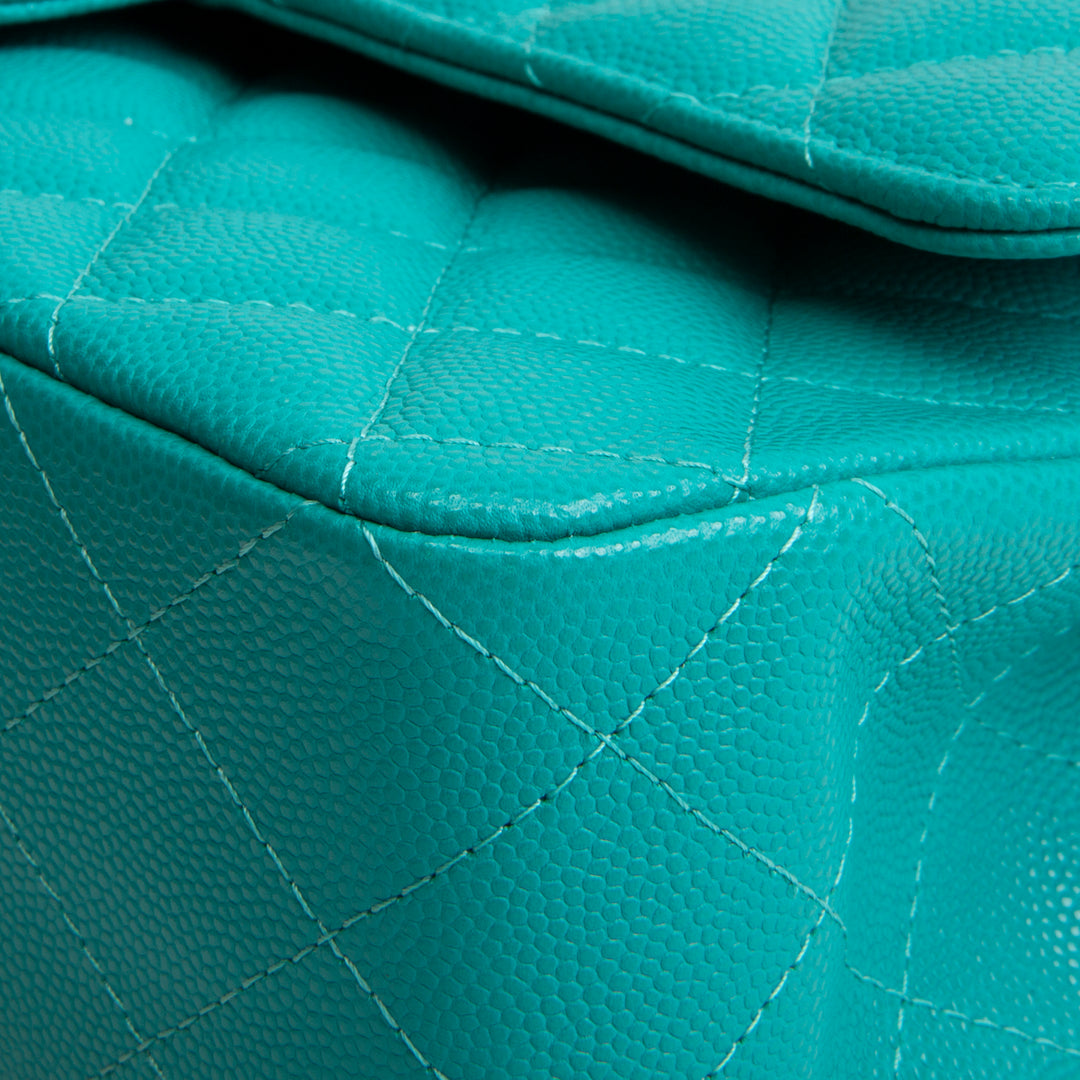 CHANEL Caviar Quilted Medium Double Flap