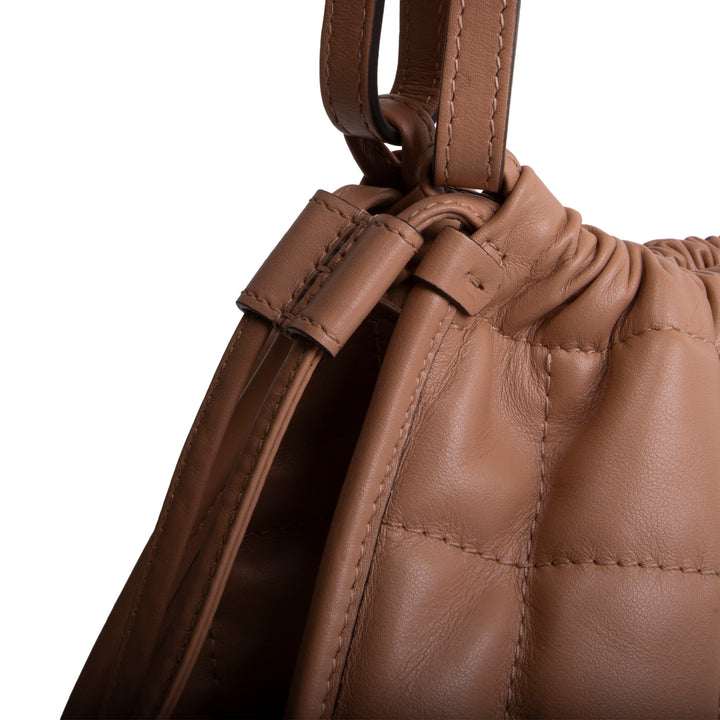 GUCCI Medium Quilted Deco Tote - Nude