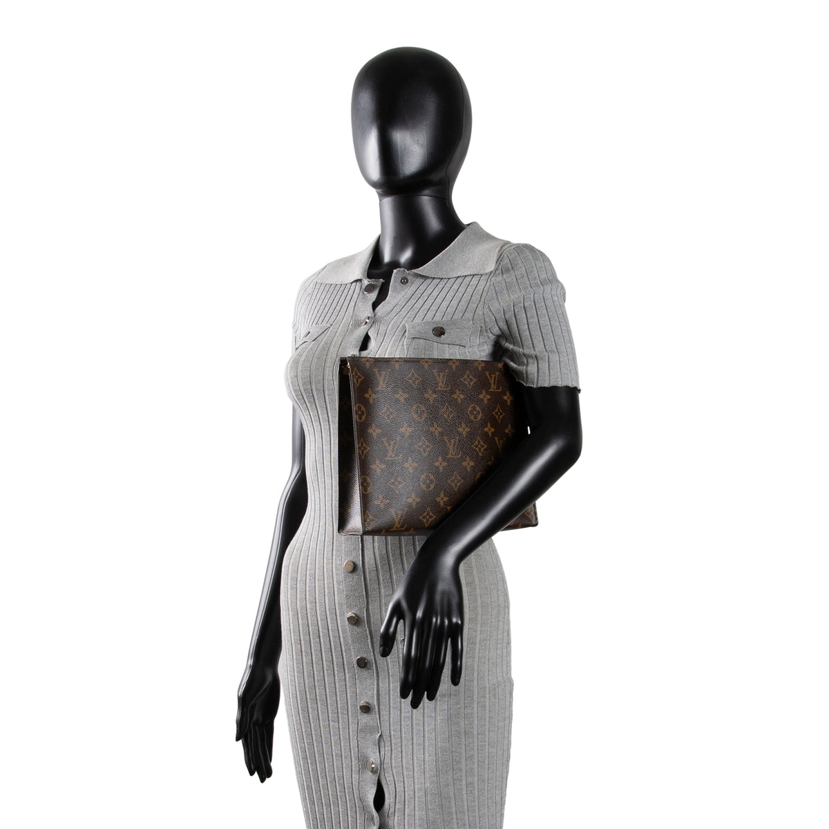 LOUIS VUITTON Monogram Poche Toiletry 26