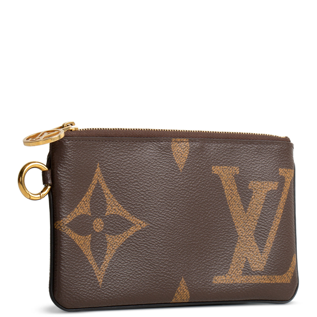 LOUIS VUITTON Trio Pouch Giant Monogram OUTLET FINAL SALE