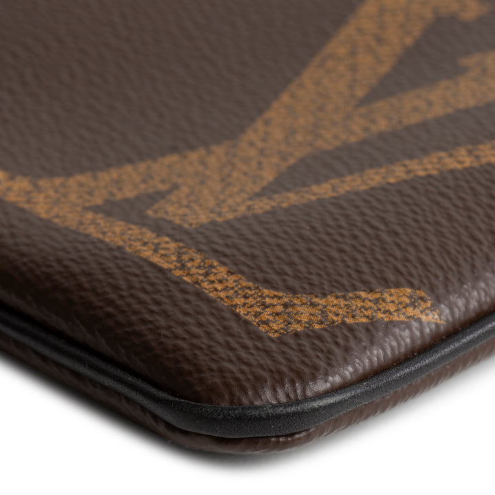 LOUIS VUITTON Trio Pouch Giant Monogram OUTLET FINAL SALE