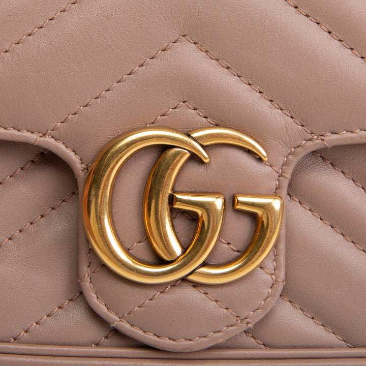 GUCCI GG Marmont Super Mini Shoulder Bag