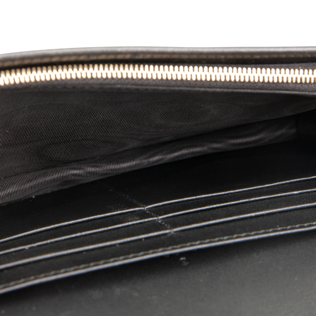 GUCCI GG Diagonal Wallet on Chain