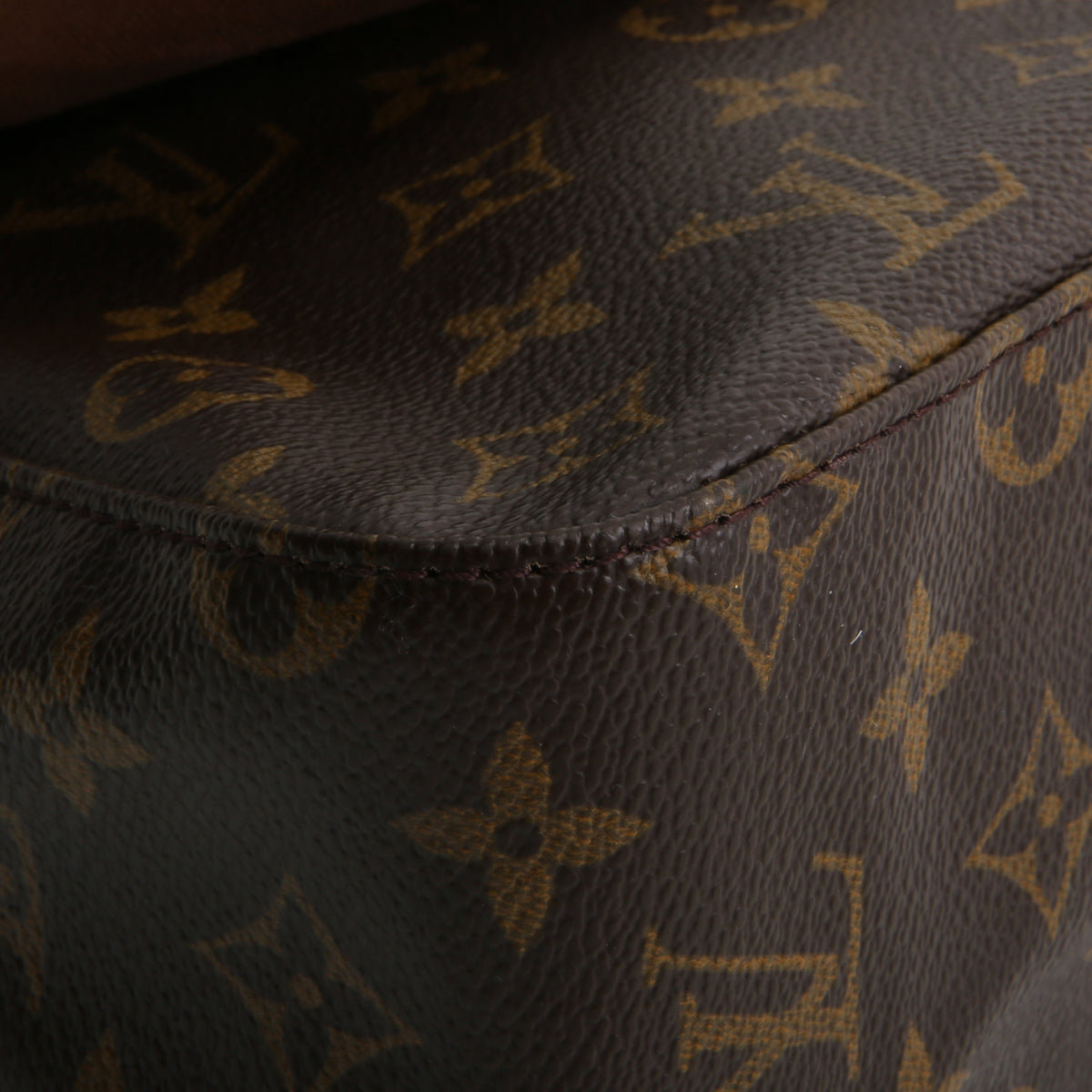 LOUIS VUITTON Vintage Monogram Looping PM