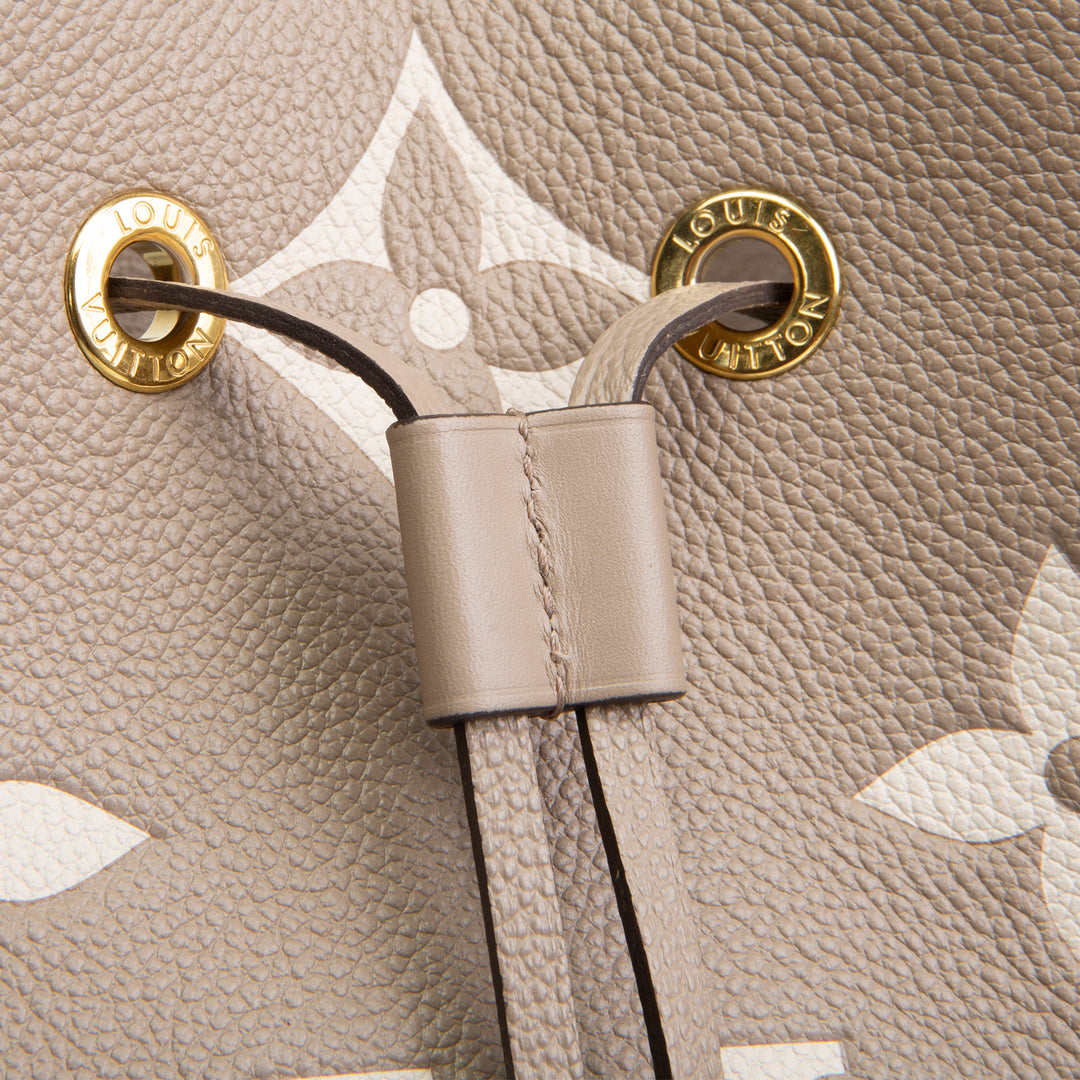 LOUIS VUITTON Giant Empreinte Monogram Neonoe MM - Bicolor Turtledove