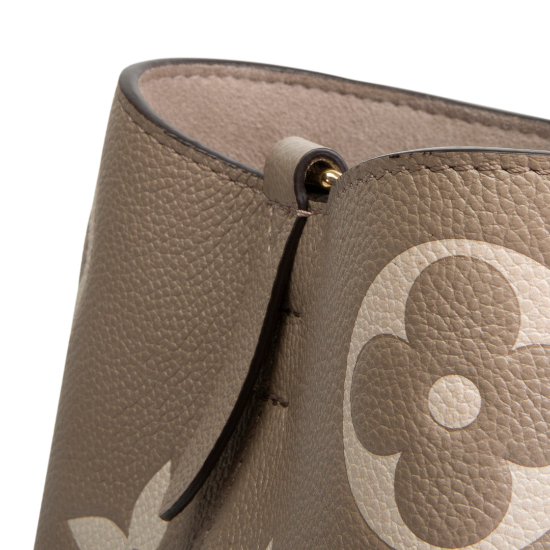 LOUIS VUITTON Giant Empreinte Monogram Neonoe MM - Bicolor Turtledove