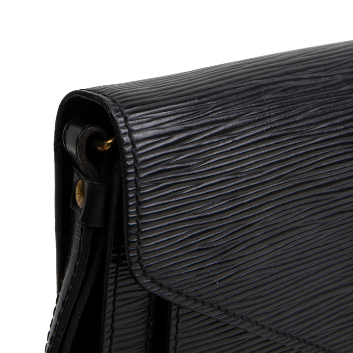 LOUIS VUITTON Vintage Serie Dragonne Epi Clutch - Black