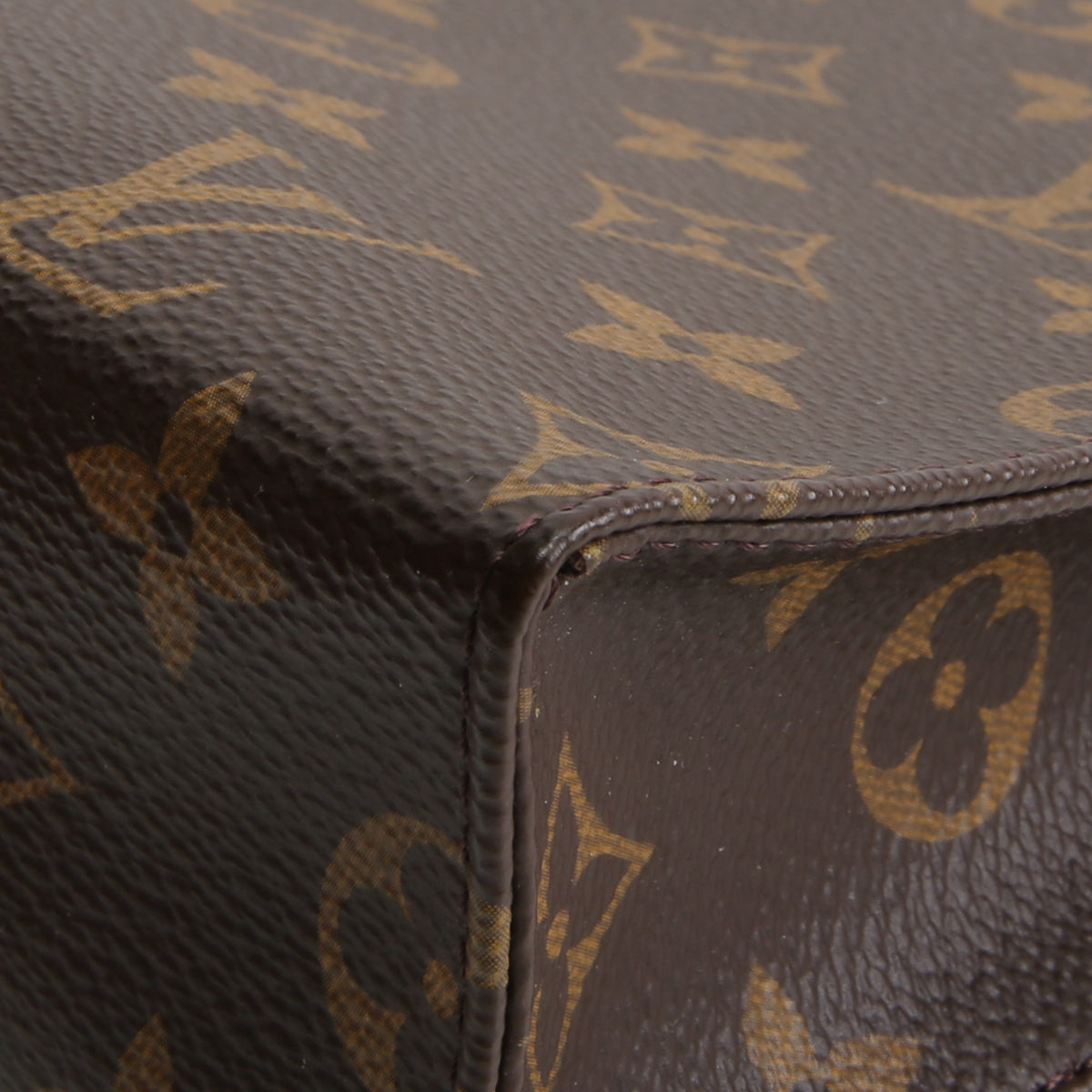 LOUIS VUITTON Monogram Poche Toiletry 26