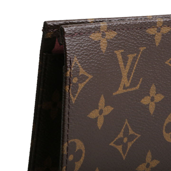 LOUIS VUITTON Monogram Poche Toiletry 26