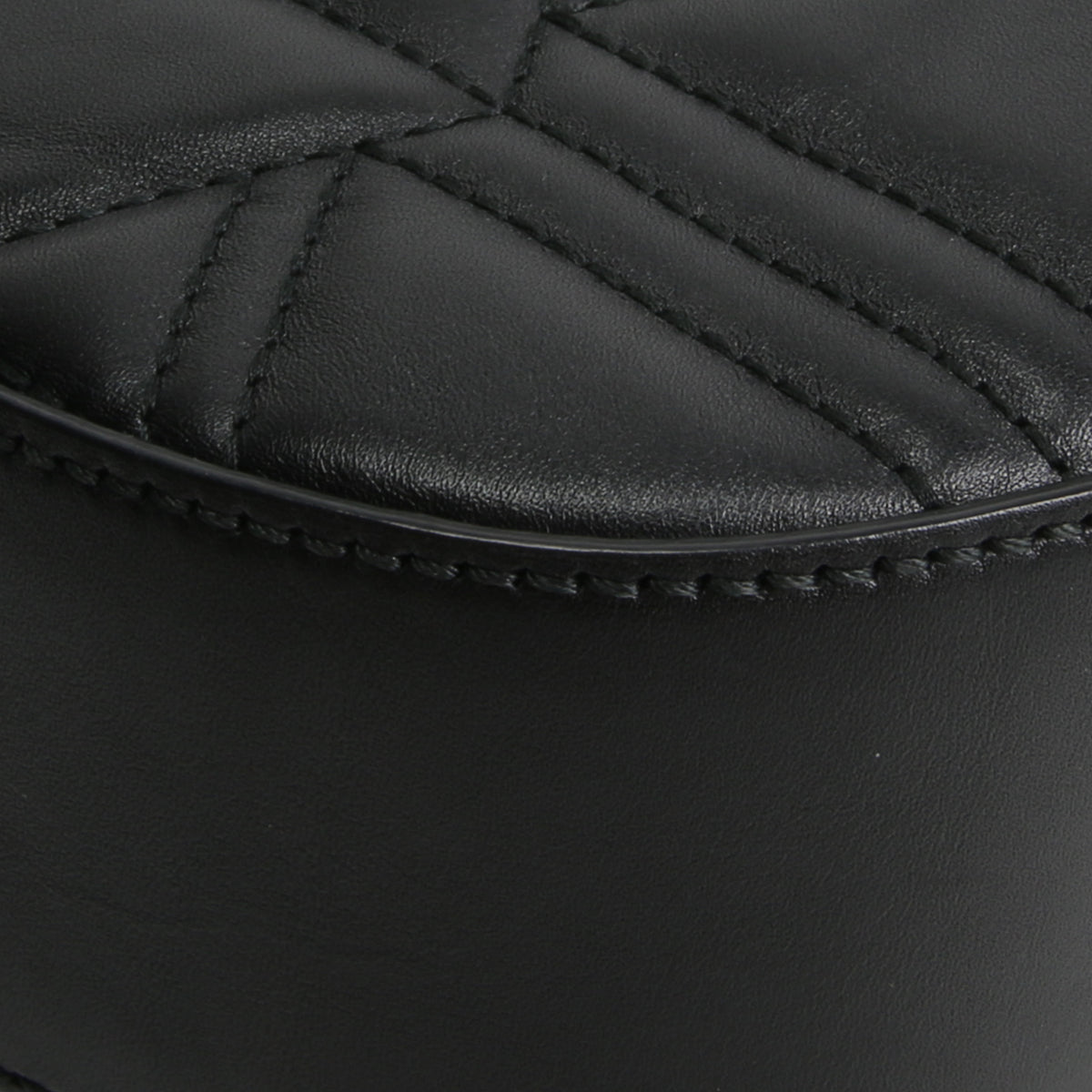 GUCCI Dionysus Hobo - Black