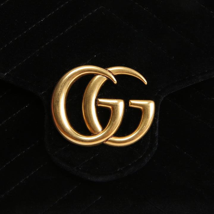 GUCCI Velvet Marmont Wallet on Chain - Black