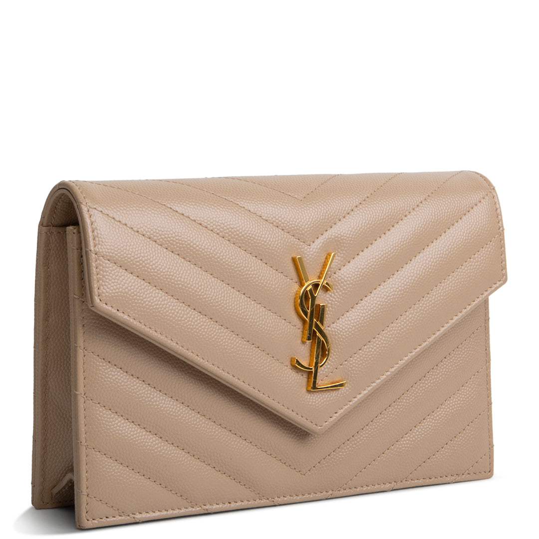 SAINT LAURENT Grain de Poudre Cassandre Envelope Chain Wallet - Nude