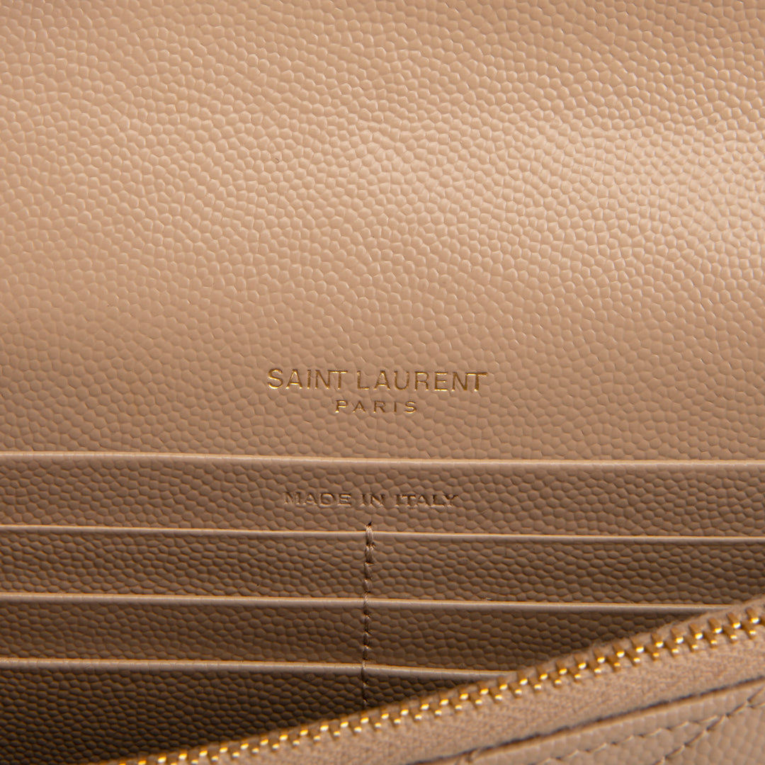 SAINT LAURENT Grain de Poudre Cassandre Envelope Chain Wallet - Nude