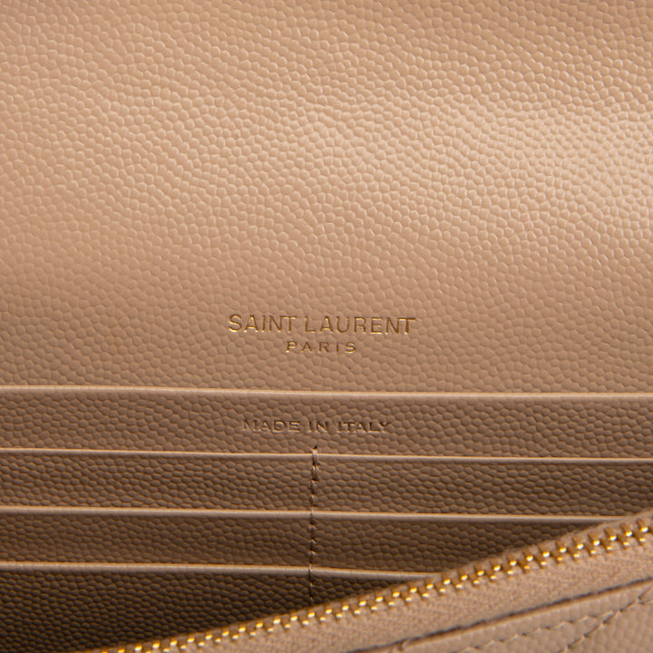 SAINT LAURENT Grain de Poudre Cassandre Envelope Chain Wallet - Nude