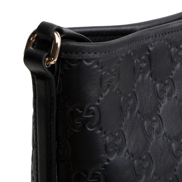 GUCCI Guccissima Bucket Nano Crossbody - Black
