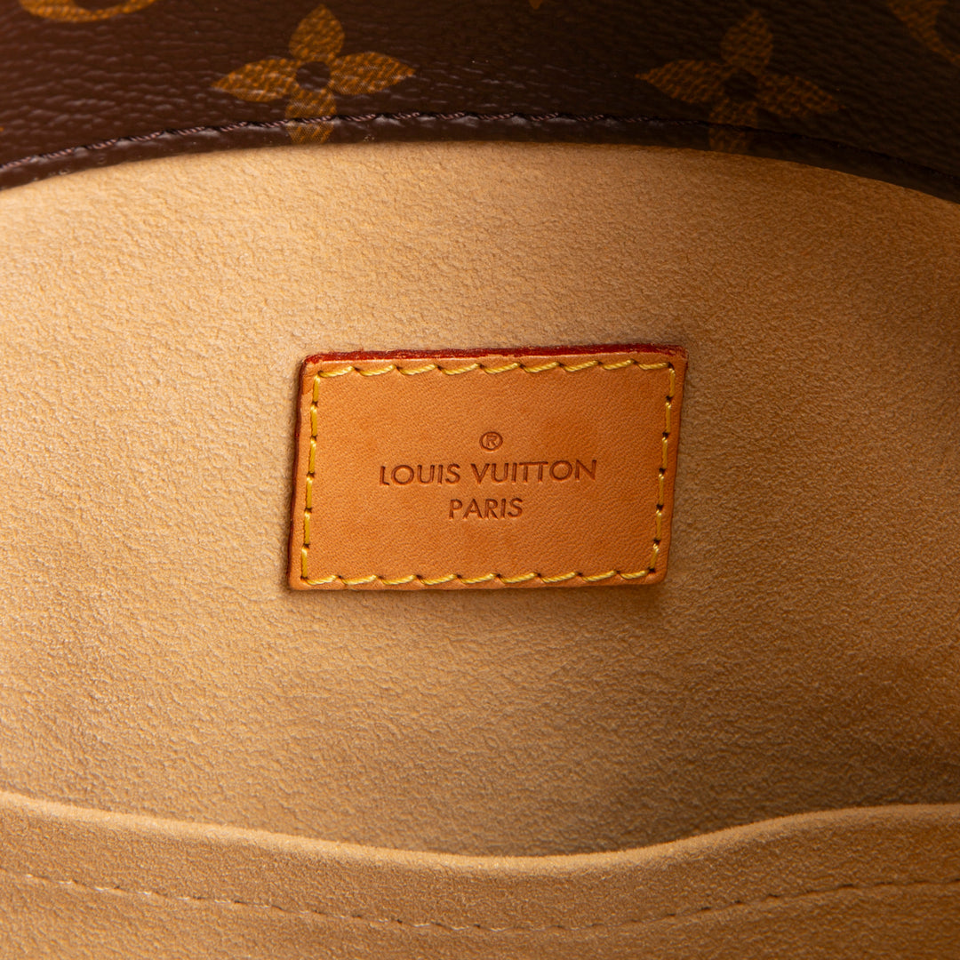 LOUIS VUITTON Monogram Artsy GM