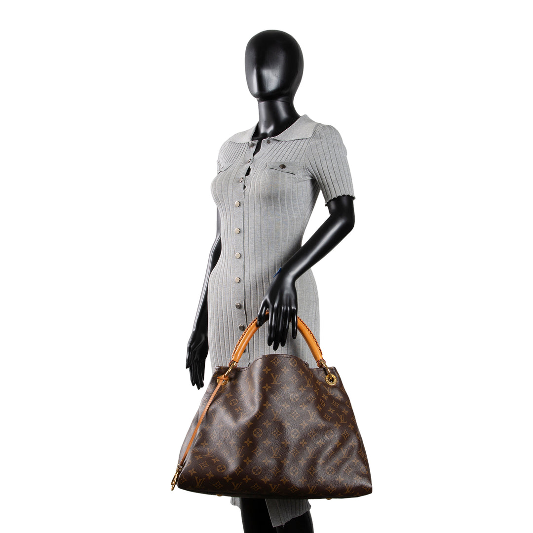 LOUIS VUITTON Monogram Artsy GM
