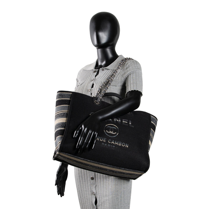 CHANEL Medium Deauville Tote