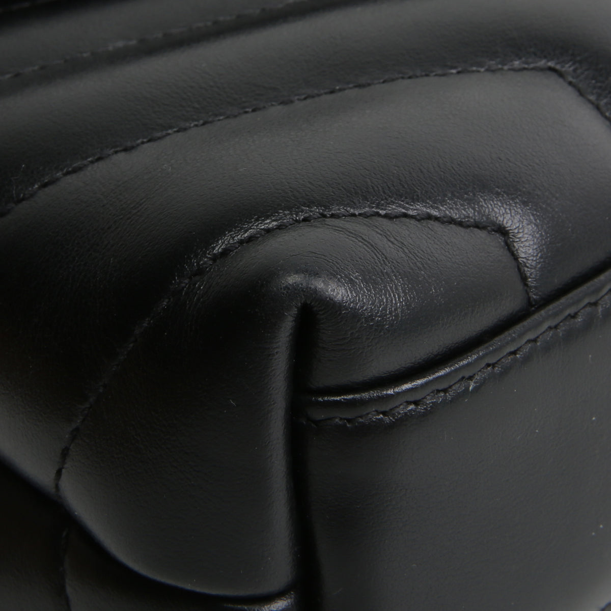 SAINT LAURENT Toy Loulou Crossbody