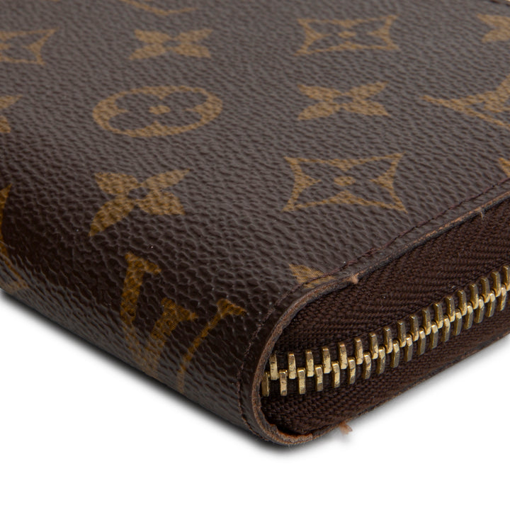 LOUIS VUITTON Monogram Zippy Wallet