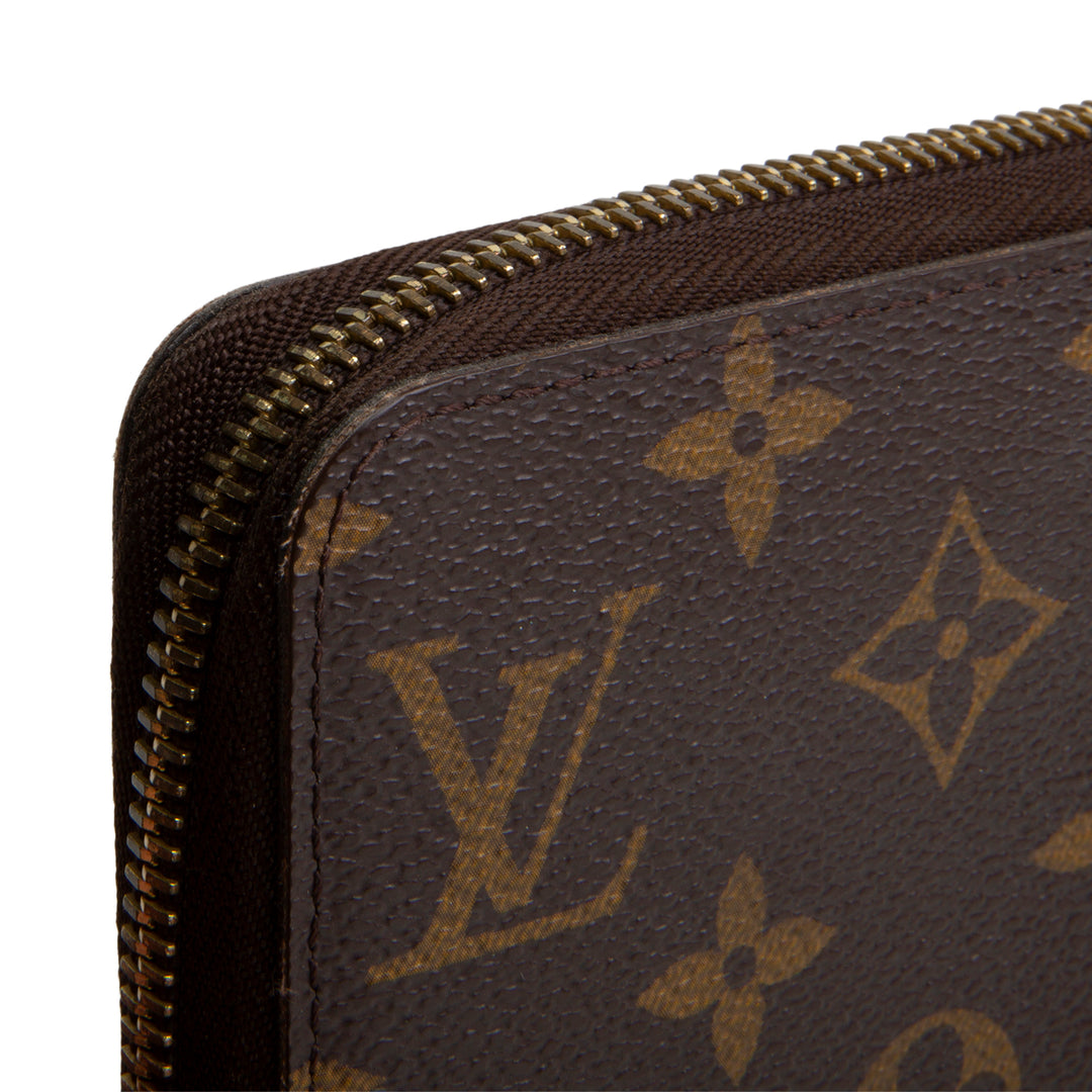LOUIS VUITTON Monogram Zippy Wallet