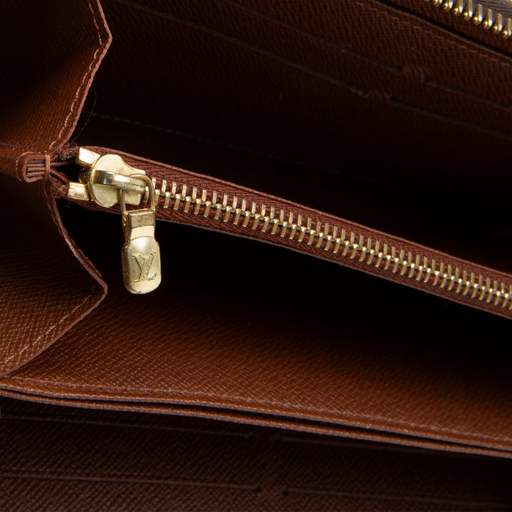 LOUIS VUITTON Monogram Zippy Wallet