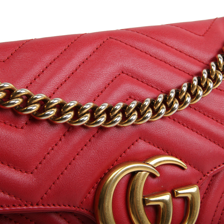 GUCCI Matelasse Small GG Marmont - Red