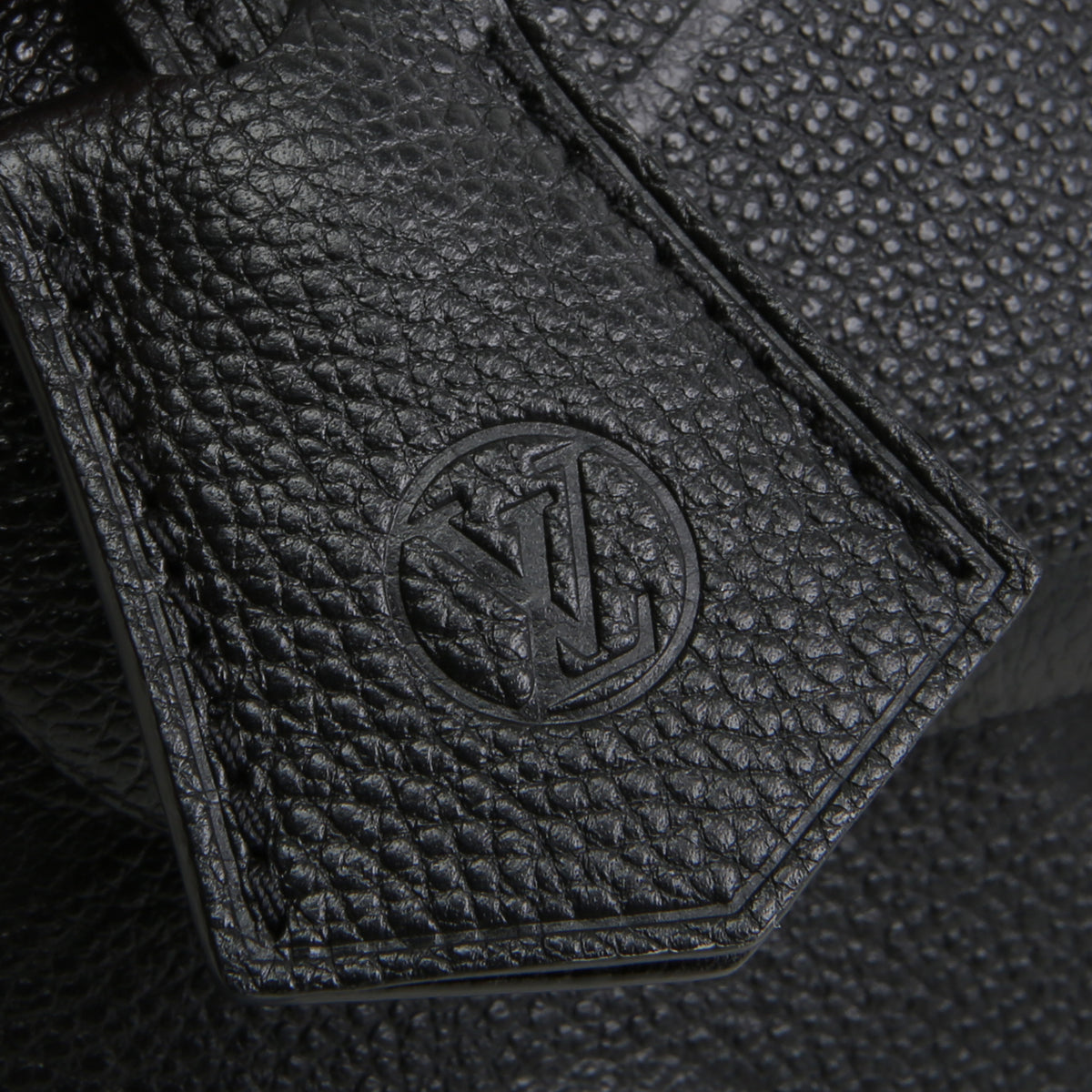 LOUIS VUITTON Empreinte Madeleine BB - Black